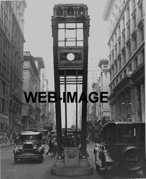 1922 NEW YORK CITY TRAFFIC LIGHT ABSTRACT PHOTO OLD CAR  