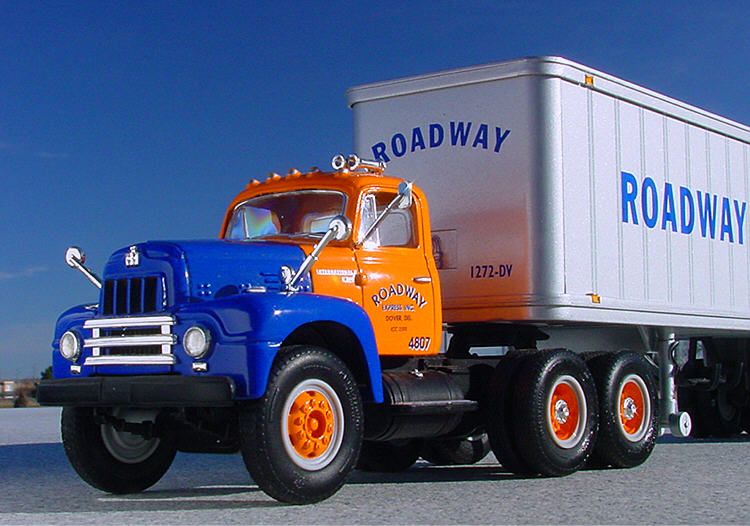 VR 1959 ROADWAY EXPRESS IH RF200 SEMI #1   First Gear  