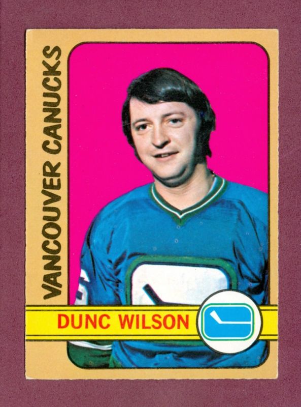 DUNC WILSON 1972 73 OPC O PEE CHEE CANUCKS # 18  