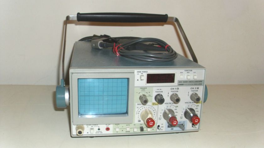 TEKTRONIX DIGITAL MULTIMETER OSCILLOSCOPE. MODEL # 305.  