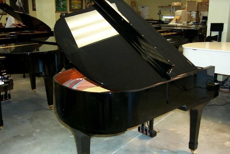 Yamaha G2 Baby Grand Piano Outlet  