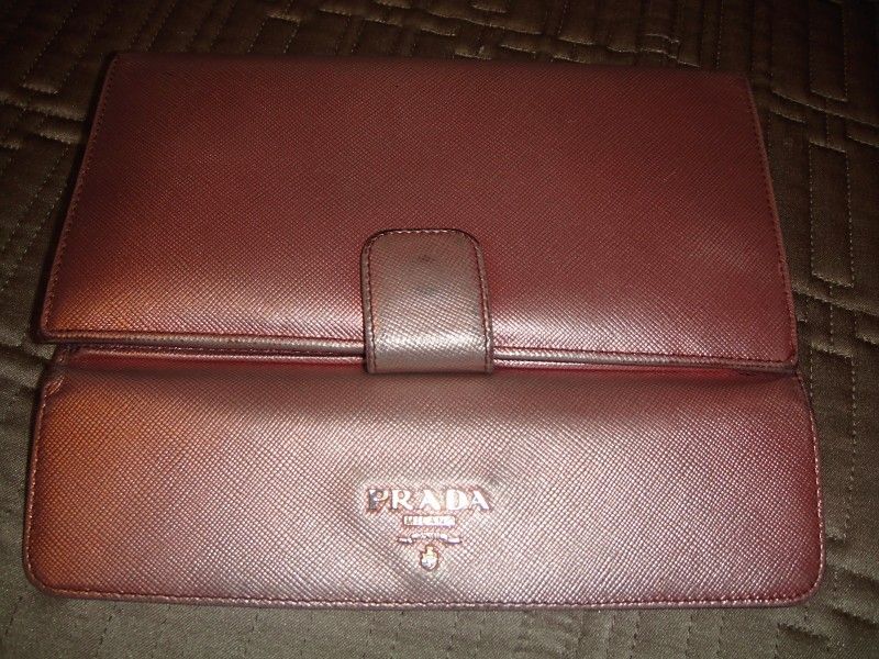   PRADA ANTIQUE ROSE METALLIC SAFFIANO FLAP CONTINENTAL WALLET  