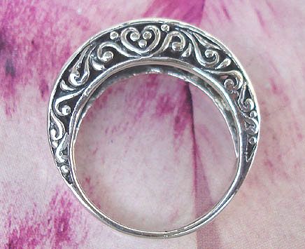 VERY NICE .925STERLING SILVER RING Size.US=7,UK=N  