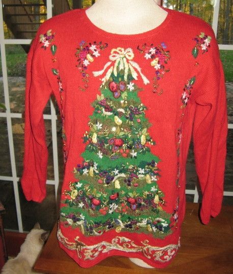 UGLIEST Tacky HUGE TREE Christmas Sweater M OVERSIZED Unisex  