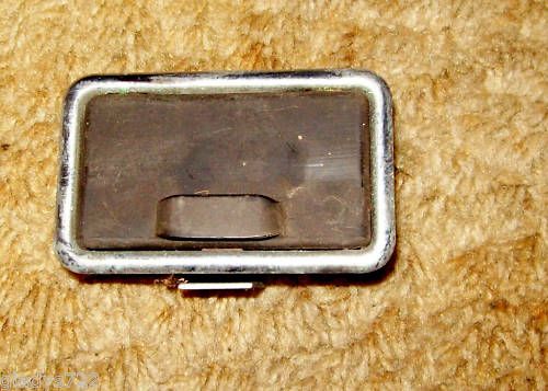 TR4A ashtray original NLA 420100112  