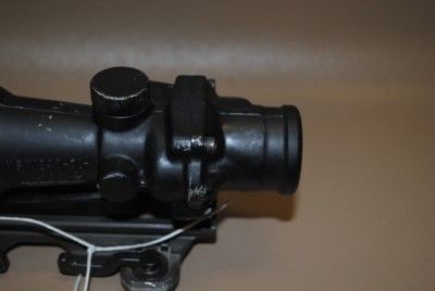 TRIJICON ACOG 4X32 RIFLE SCOPE W/ ARMS THROW LEVER MOUNT 2005 _3 85058 