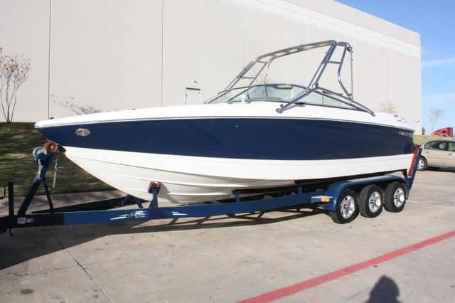 2005 COBALT 250BR, RADAR ARCH, TRI AXLE, $3k Stereo, 8.1 MPI, 34 HOURS 