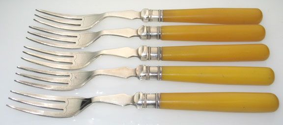 ANTQ FREEMAN SILVER BUTTERSCOTCH BAKELITE 10PC FISH SET  