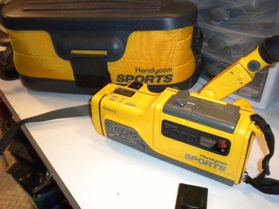 SONY Sports Handycam YELLOW CCD SP5 VIDEO 8   REPAIR  