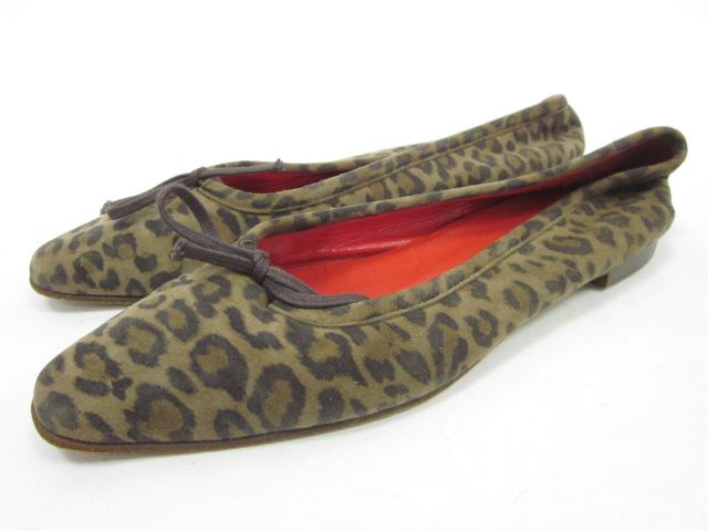 MANOLO BLAHNIK Brown Leopard Print Suede Flats Sz 37 7  