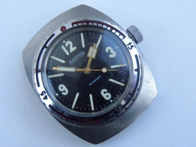 RARE 300m AMPHIBIAN VOSTOK 1967 circa & SPUTNIK NOS KIROVSKIE SOVIET 