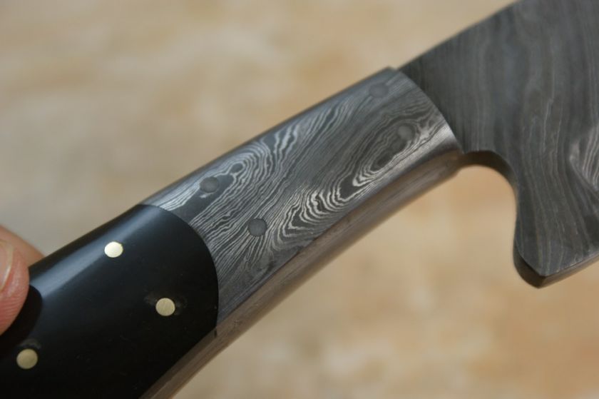 Custom damascus hunting knife. Horn handle. Full tang blade.Top sheath 