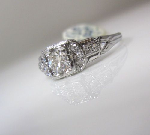 VINTAGE ANTIQUE 1920S ULTRA DECO .60CT DIAMOND & 18K WHITE GOLD 