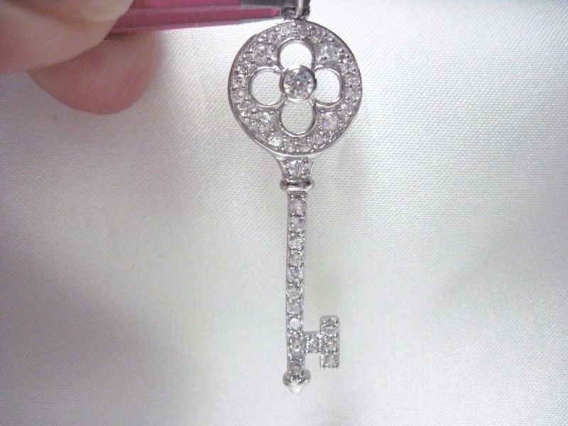 SS ~ Multiple Key Pendants/Your Choice ~ Beautiful  