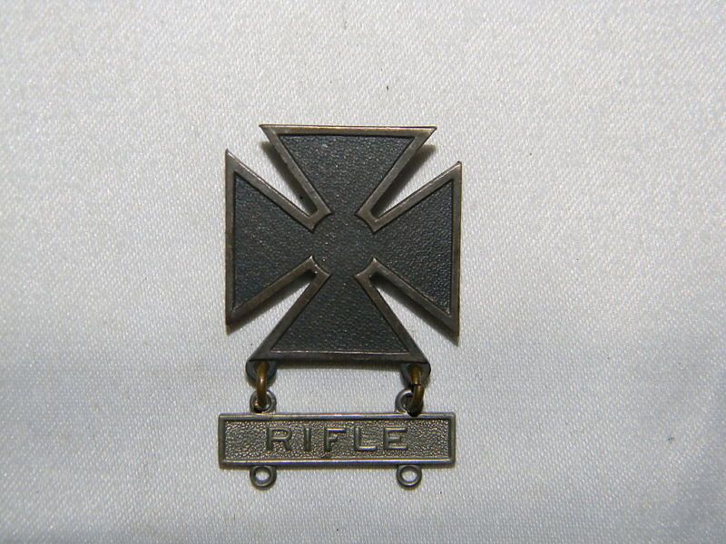 WWII Sterling Silver US Army Rifle Badge #1  