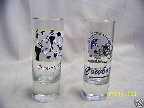 COLLECTIBLE DALLAS COWBOY SHOT GLASS + EXTRA  