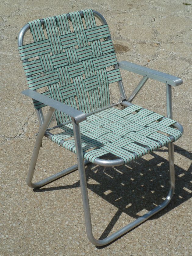 VINTAGE ALUMINUM FOLDING WEBBED LAWN CHAIR Mint Green  