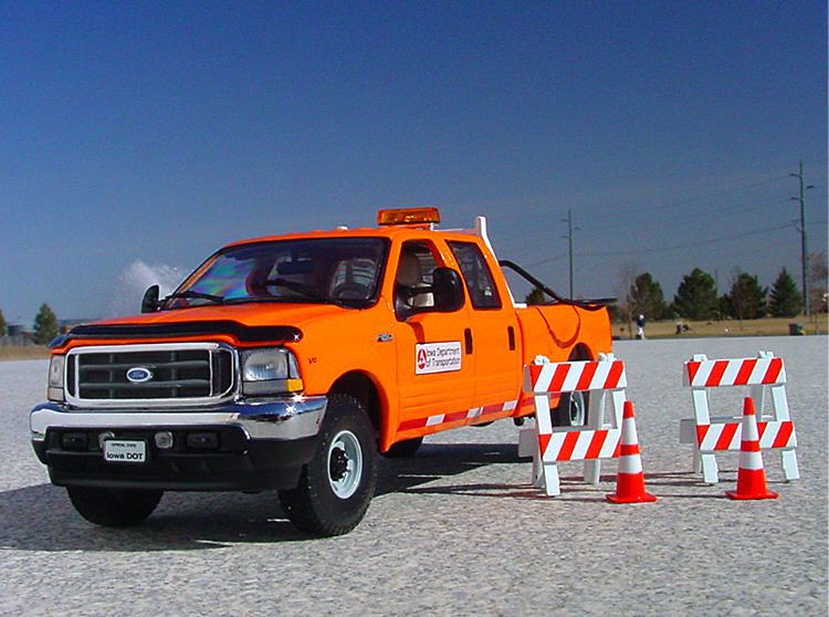   Rare IOWA DOT 2003 Ford F250 4x4 CREWCAB Pickup   First Gear  