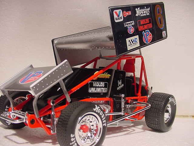   MOLDS UNLIMITED WORLD OF OUTLAWS SPRINT CAR GMP 118 DIECAST  