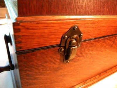 Circa 1898 Early Edison Suitcase Home Cylinder Phonograph  
