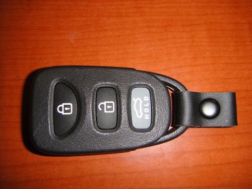 TWO 2006 HYUNDAI SONATA REMOTE KEY KEYLESS ENTRY FOB  