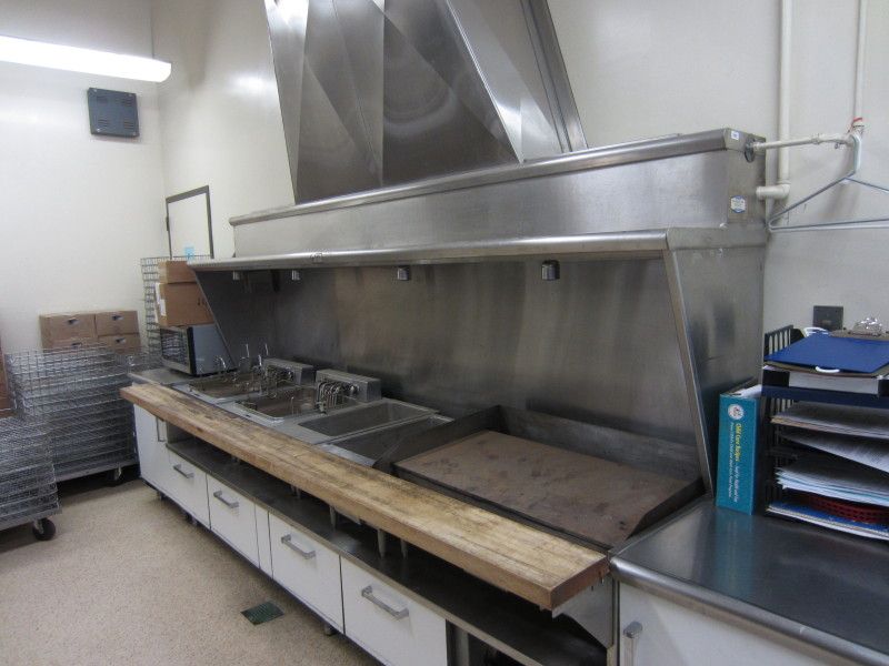   Kitchen Cooking Station w/ GE Griddle, Warmers & Fryers + Hood & More