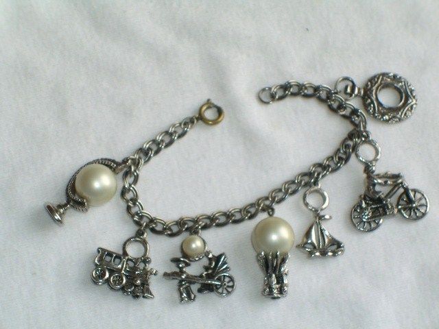   VINTAGE FAUX PEARL CHARM BRACELET GLOBE BIKE TRAIN POCKETWATCH CHARMS