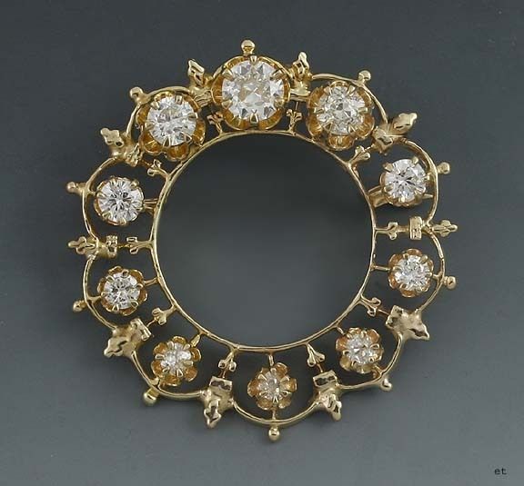 STUNNING 14K GOLD DIAMOND WREATH PIN BROOCH  