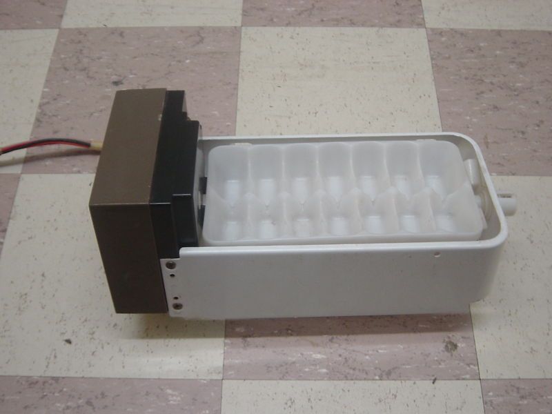 KENMORE REFRIGERATOR ICE MAKER PART # 627538 628389  