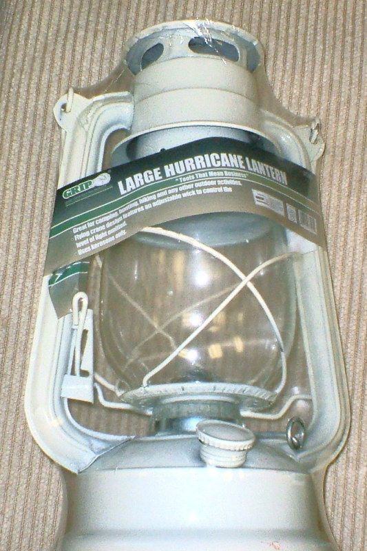 Grip Large Hurricane Kerosene Lantern   Cream  