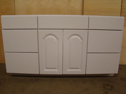 Kraftmaid White Bathroom Vanity Sink Base Cabinet 60w  