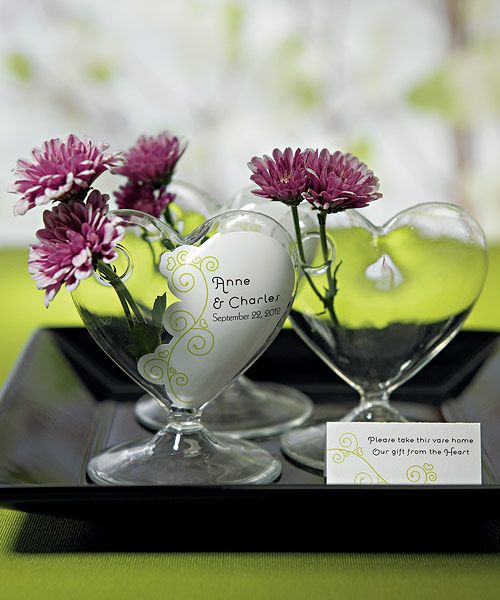   DECORATION 8ct BLOWN GLASS Heart CENTERPIECE VASES 068180001347  