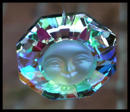 FINE CRYSTAL LARGE SUN FACE SUN CATCHER  